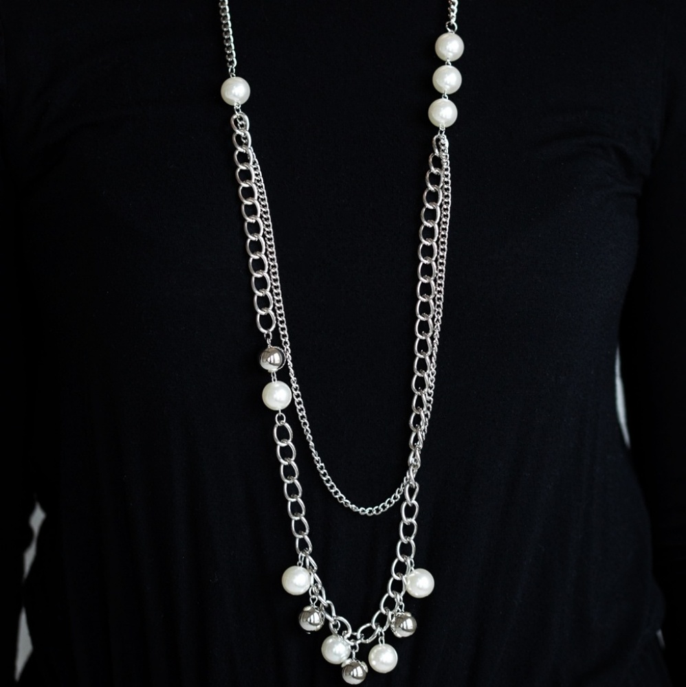 Jewelry - Picture 4 of 4